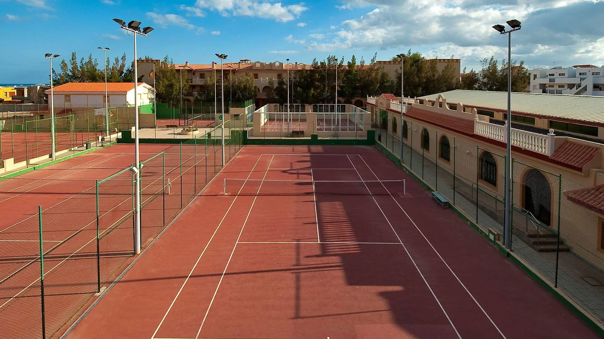 Elba Lucia Sport & Suite Hotel Nuevo Horizonte アパート